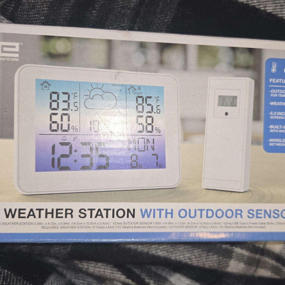 Wireless Weather Station with Outdoor Sensor - White